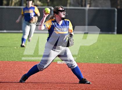 Thumbnail 1 in Lockport @ Kenmore West photogallery.