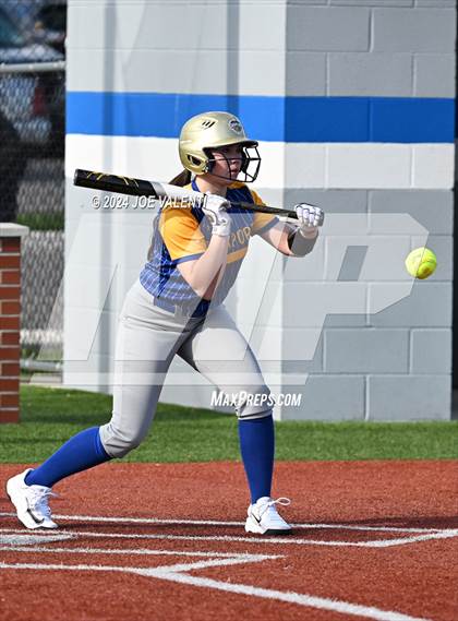 Thumbnail 3 in Lockport @ Kenmore West photogallery.