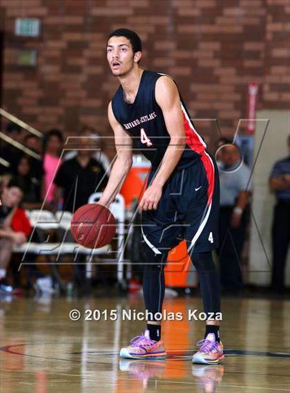 Thumbnail 3 in Harvard-Westlake vs. Loyola photogallery.