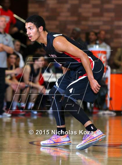 Thumbnail 3 in Harvard-Westlake vs. Loyola photogallery.