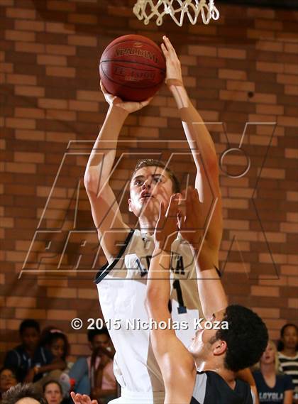 Thumbnail 3 in Harvard-Westlake vs. Loyola photogallery.