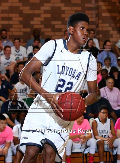Thumbnail 1 in Harvard-Westlake vs. Loyola photogallery.