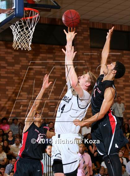 Thumbnail 2 in Harvard-Westlake vs. Loyola photogallery.