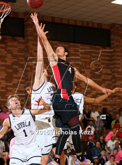 Thumbnail 2 in Harvard-Westlake vs. Loyola photogallery.