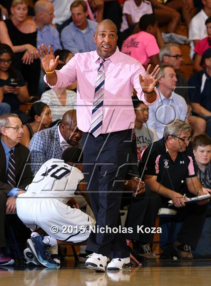 Thumbnail 2 in Harvard-Westlake vs. Loyola photogallery.