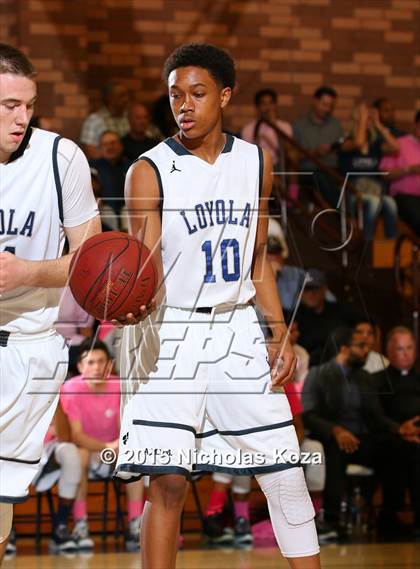 Thumbnail 1 in Harvard-Westlake vs. Loyola photogallery.