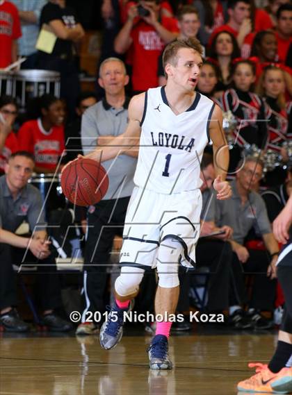 Thumbnail 2 in Harvard-Westlake vs. Loyola photogallery.