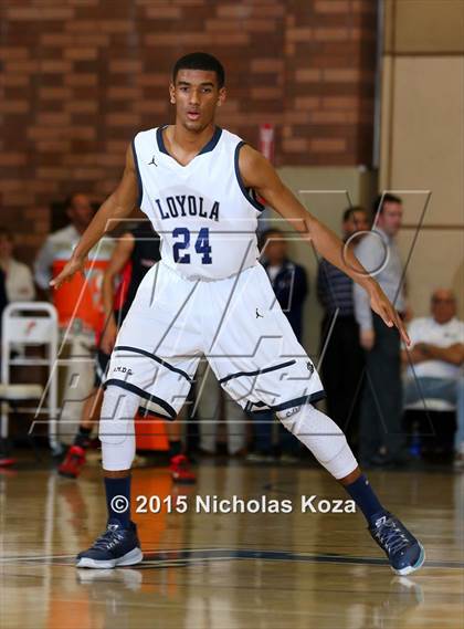 Thumbnail 3 in Harvard-Westlake vs. Loyola photogallery.