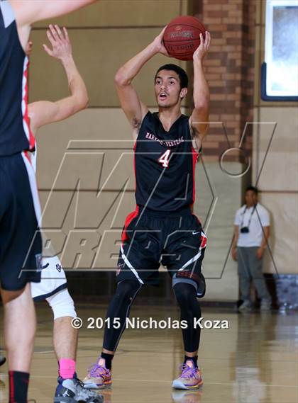 Thumbnail 3 in Harvard-Westlake vs. Loyola photogallery.