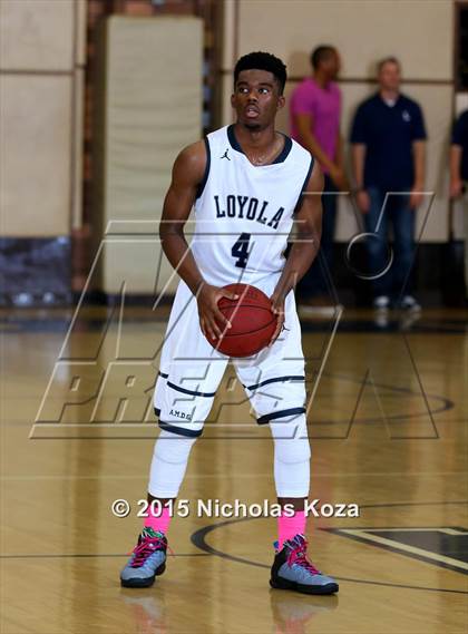 Thumbnail 3 in Harvard-Westlake vs. Loyola photogallery.