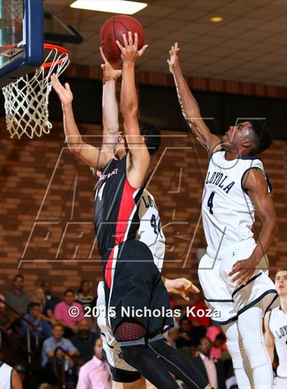 Thumbnail 2 in Harvard-Westlake vs. Loyola photogallery.