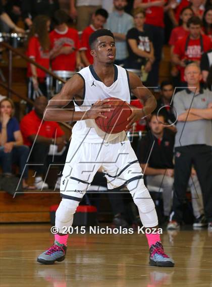 Thumbnail 2 in Harvard-Westlake vs. Loyola photogallery.