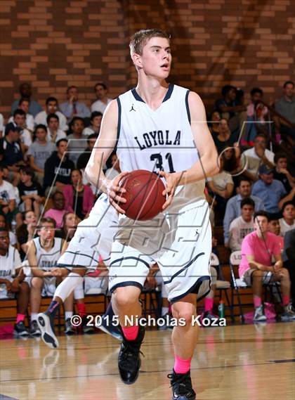 Thumbnail 2 in Harvard-Westlake vs. Loyola photogallery.