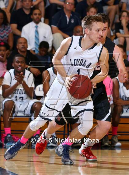 Thumbnail 2 in Harvard-Westlake vs. Loyola photogallery.