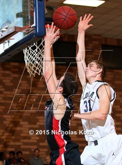 Thumbnail 1 in Harvard-Westlake vs. Loyola photogallery.