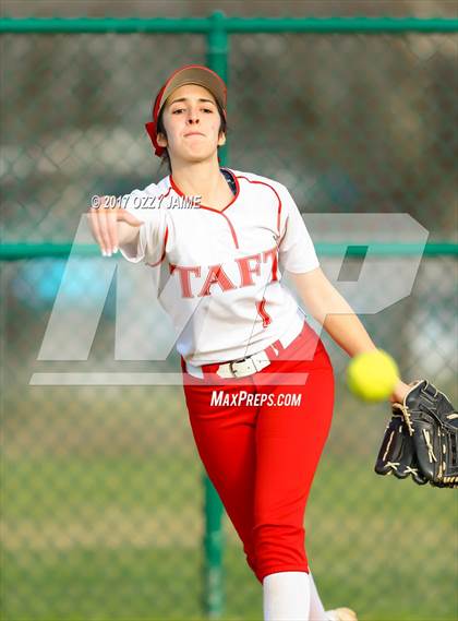 Thumbnail 2 in Taft [William H.] vs Pflugerville (NISD Softball Tournament) photogallery.