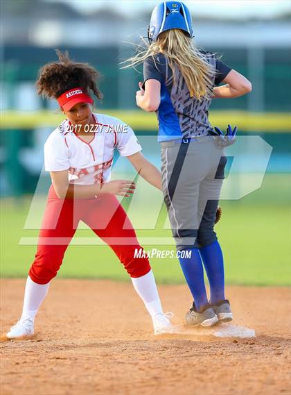 Thumbnail 1 in Taft [William H.] vs Pflugerville (NISD Softball Tournament) photogallery.
