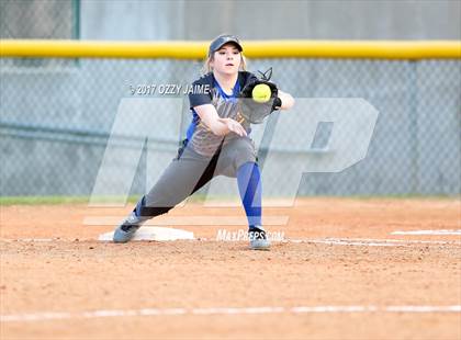 Thumbnail 3 in Taft [William H.] vs Pflugerville (NISD Softball Tournament) photogallery.