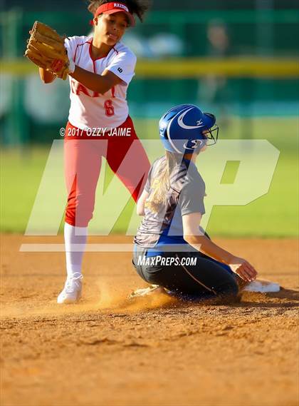 Thumbnail 1 in Taft [William H.] vs Pflugerville (NISD Softball Tournament) photogallery.