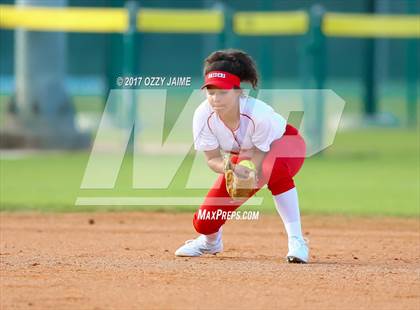 Thumbnail 3 in Taft [William H.] vs Pflugerville (NISD Softball Tournament) photogallery.