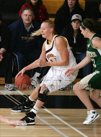 Thumbnail 2 in La Costa Canyon vs. Bishop's (So Cal Holiday Classic) photogallery.