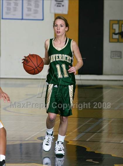 Thumbnail 3 in La Costa Canyon vs. Bishop's (So Cal Holiday Classic) photogallery.