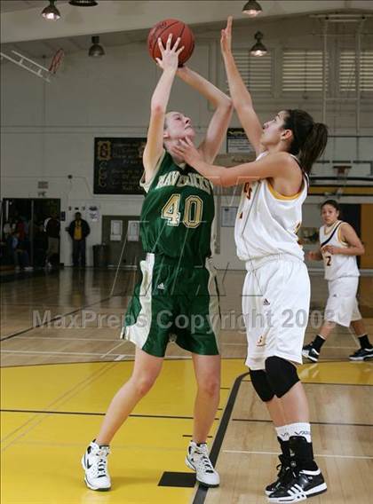 Thumbnail 3 in La Costa Canyon vs. Bishop's (So Cal Holiday Classic) photogallery.