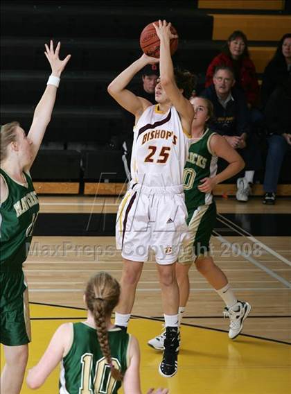 Thumbnail 2 in La Costa Canyon vs. Bishop's (So Cal Holiday Classic) photogallery.
