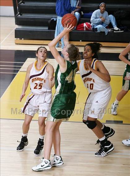 Thumbnail 3 in La Costa Canyon vs. Bishop's (So Cal Holiday Classic) photogallery.