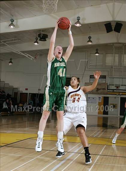 Thumbnail 2 in La Costa Canyon vs. Bishop's (So Cal Holiday Classic) photogallery.