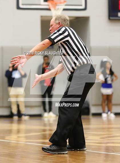 Thumbnail 1 in Hazelwood Central @ Vashon photogallery.