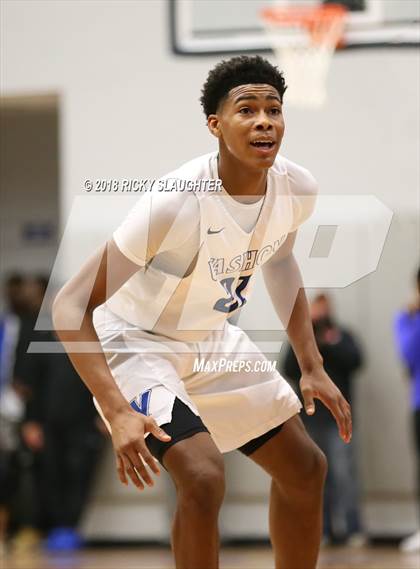 Thumbnail 1 in Hazelwood Central @ Vashon photogallery.