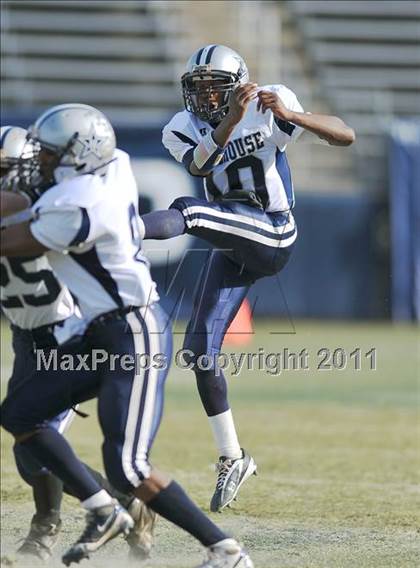 Thumbnail 1 in New London vs. Hillhouse (CIAC Class M Final) photogallery.