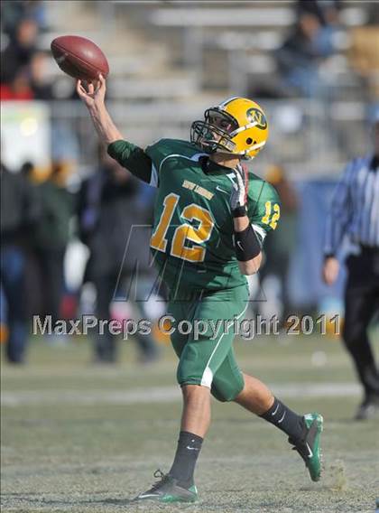 Thumbnail 2 in New London vs. Hillhouse (CIAC Class M Final) photogallery.