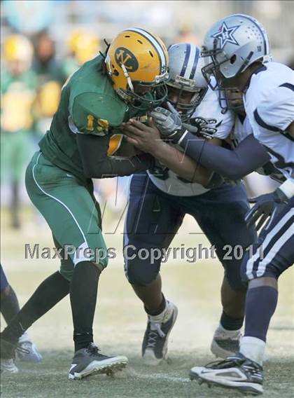 Thumbnail 3 in New London vs. Hillhouse (CIAC Class M Final) photogallery.