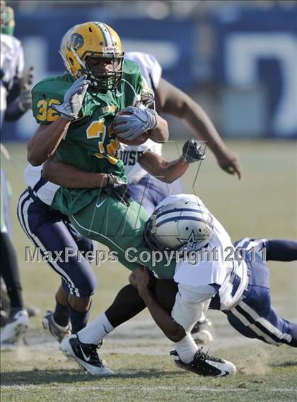 Thumbnail 2 in New London vs. Hillhouse (CIAC Class M Final) photogallery.