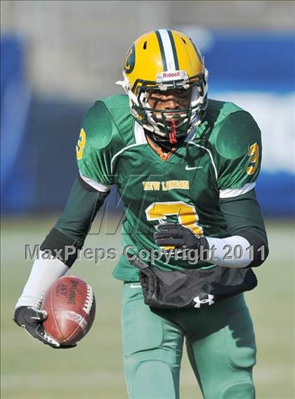 Thumbnail 1 in New London vs. Hillhouse (CIAC Class M Final) photogallery.