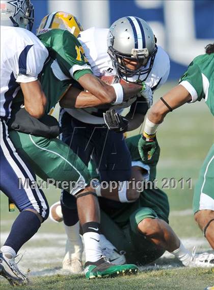 Thumbnail 3 in New London vs. Hillhouse (CIAC Class M Final) photogallery.