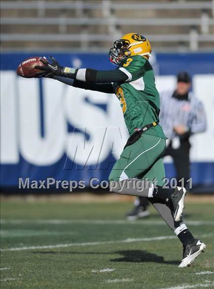 Thumbnail 1 in New London vs. Hillhouse (CIAC Class M Final) photogallery.