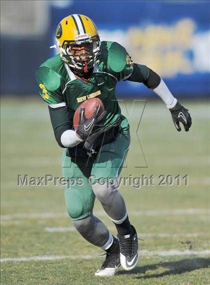 Thumbnail 3 in New London vs. Hillhouse (CIAC Class M Final) photogallery.