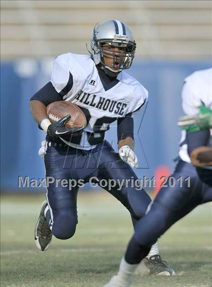 Thumbnail 1 in New London vs. Hillhouse (CIAC Class M Final) photogallery.