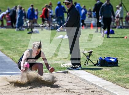 Thumbnail 3 in South Webster Invitational photogallery.