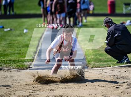 Thumbnail 1 in South Webster Invitational photogallery.