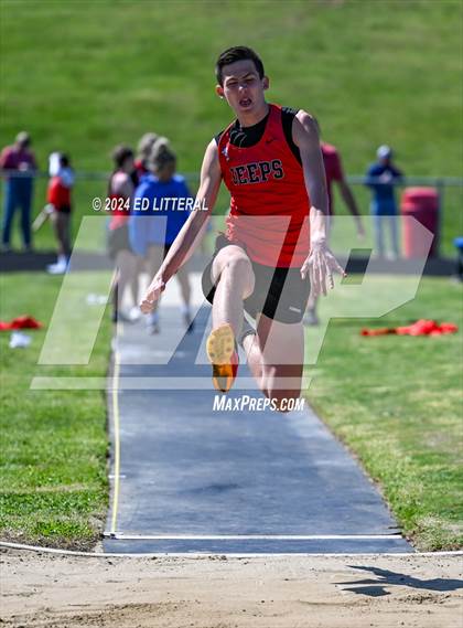 Thumbnail 3 in South Webster Invitational photogallery.