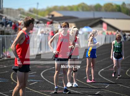 Thumbnail 3 in South Webster Invitational photogallery.