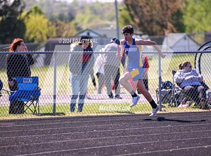 Thumbnail 2 in South Webster Invitational photogallery.