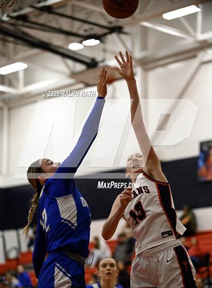 Thumbnail 1 in Quincy vs. Orland photogallery.