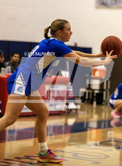 Thumbnail 3 in Quincy vs. Orland photogallery.