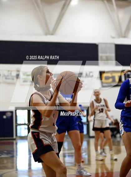 Thumbnail 1 in Quincy vs. Orland photogallery.