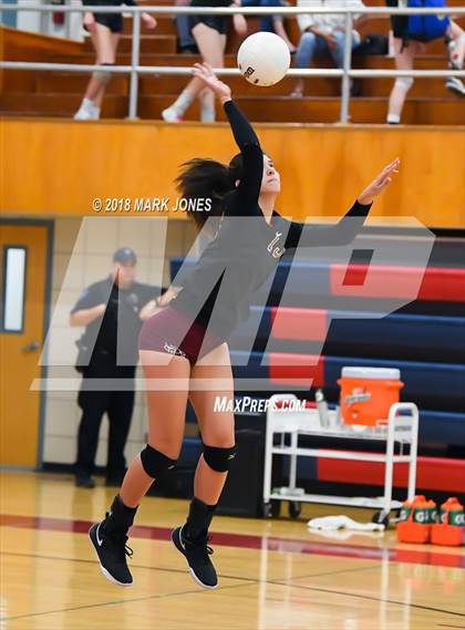 Thumbnail 3 in Salpointe Catholic vs. Marcos de Niza (AIA 4A Semifinal) photogallery.